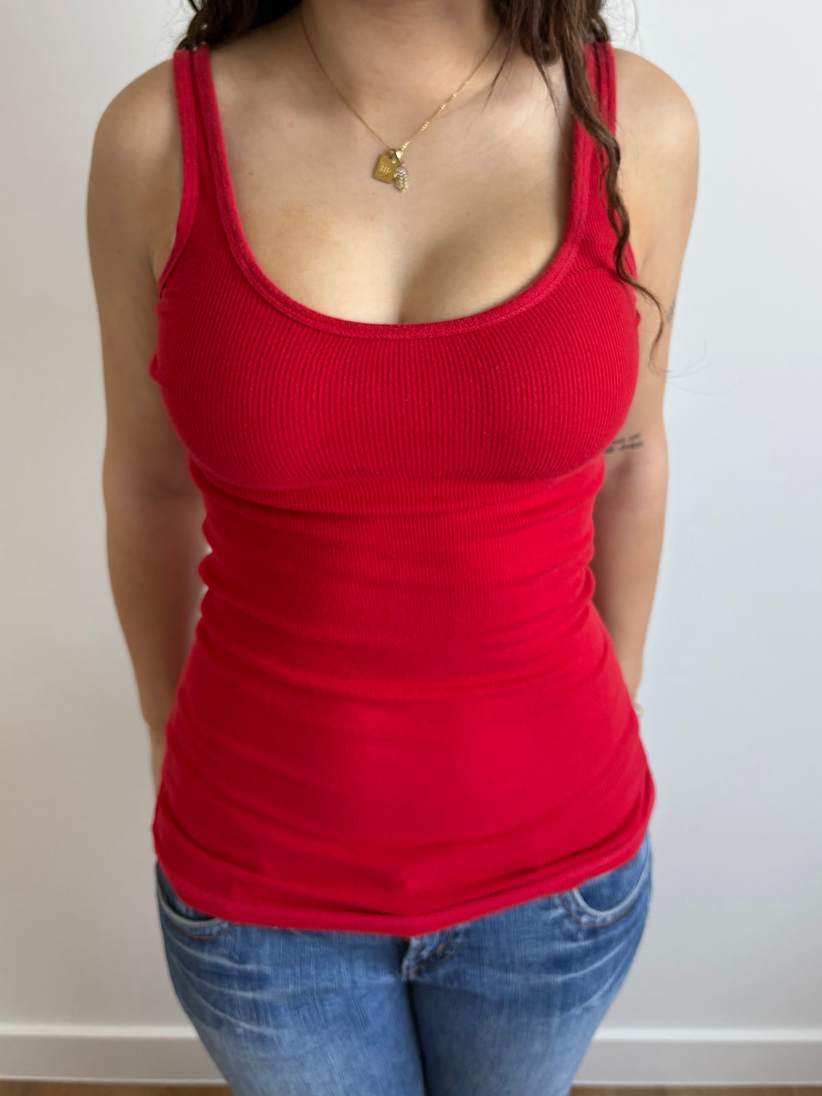 red abercrombie & fitch tank