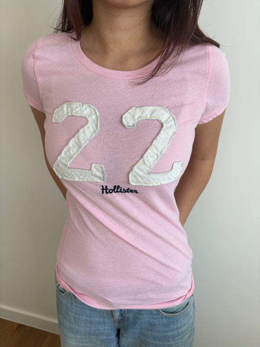 baby pink '22' hollister tee