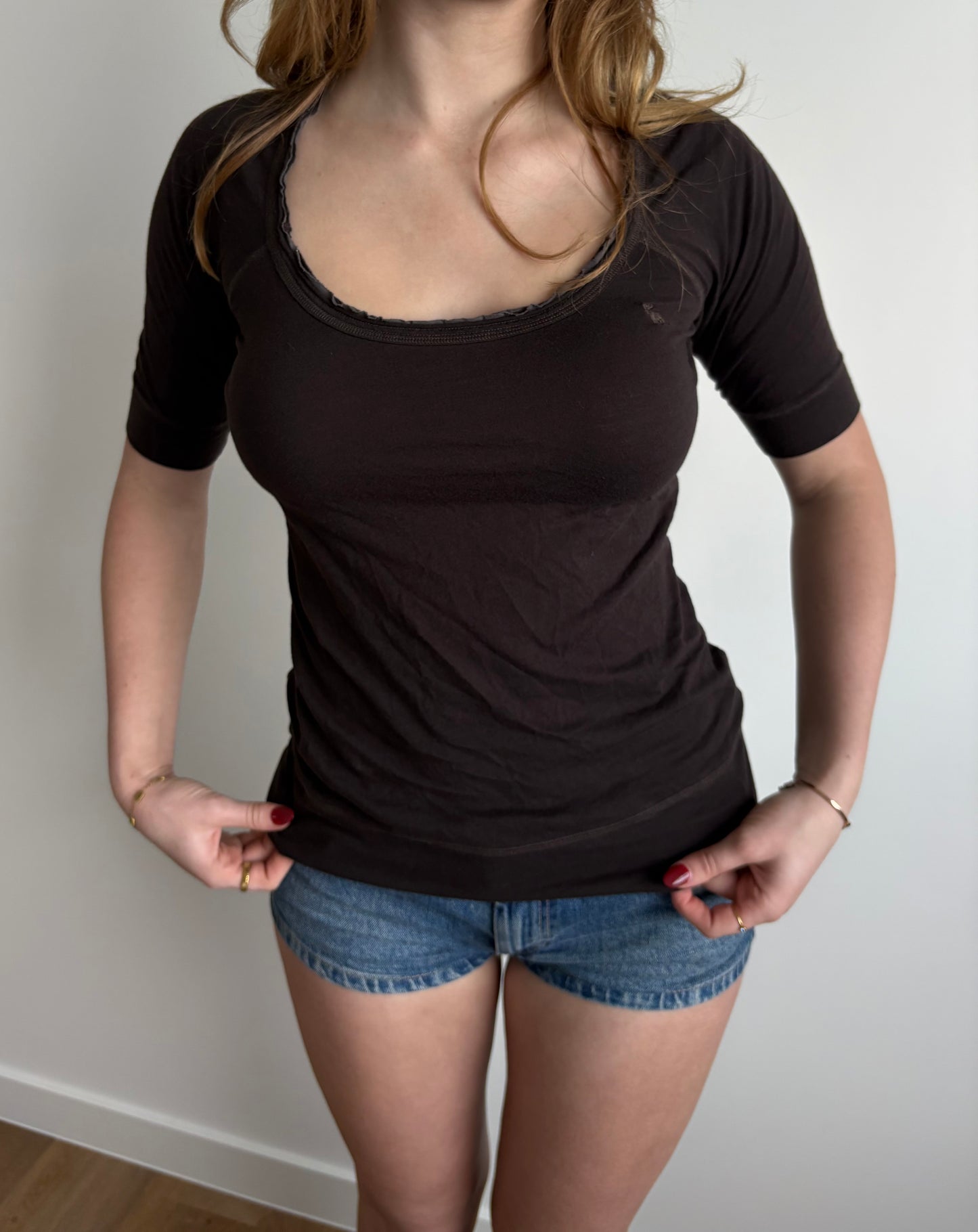 brown 1/2 sleeve abercrombie & fitch top