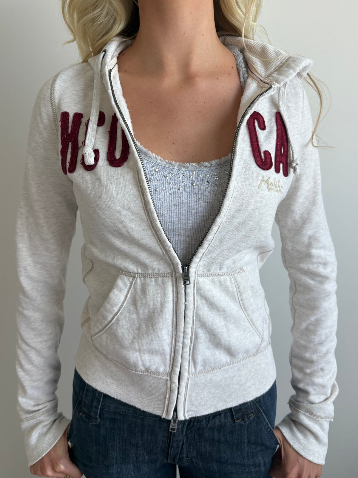 cream hollister zip-up hooded jacket