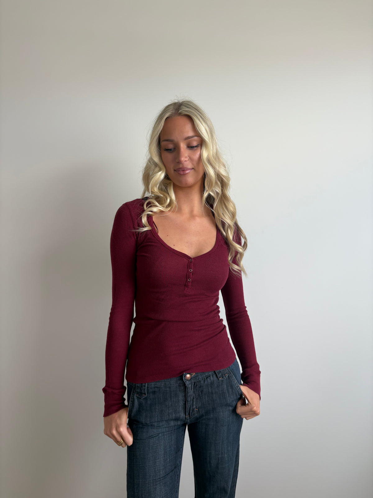 burgundy aeropostale hooded henley