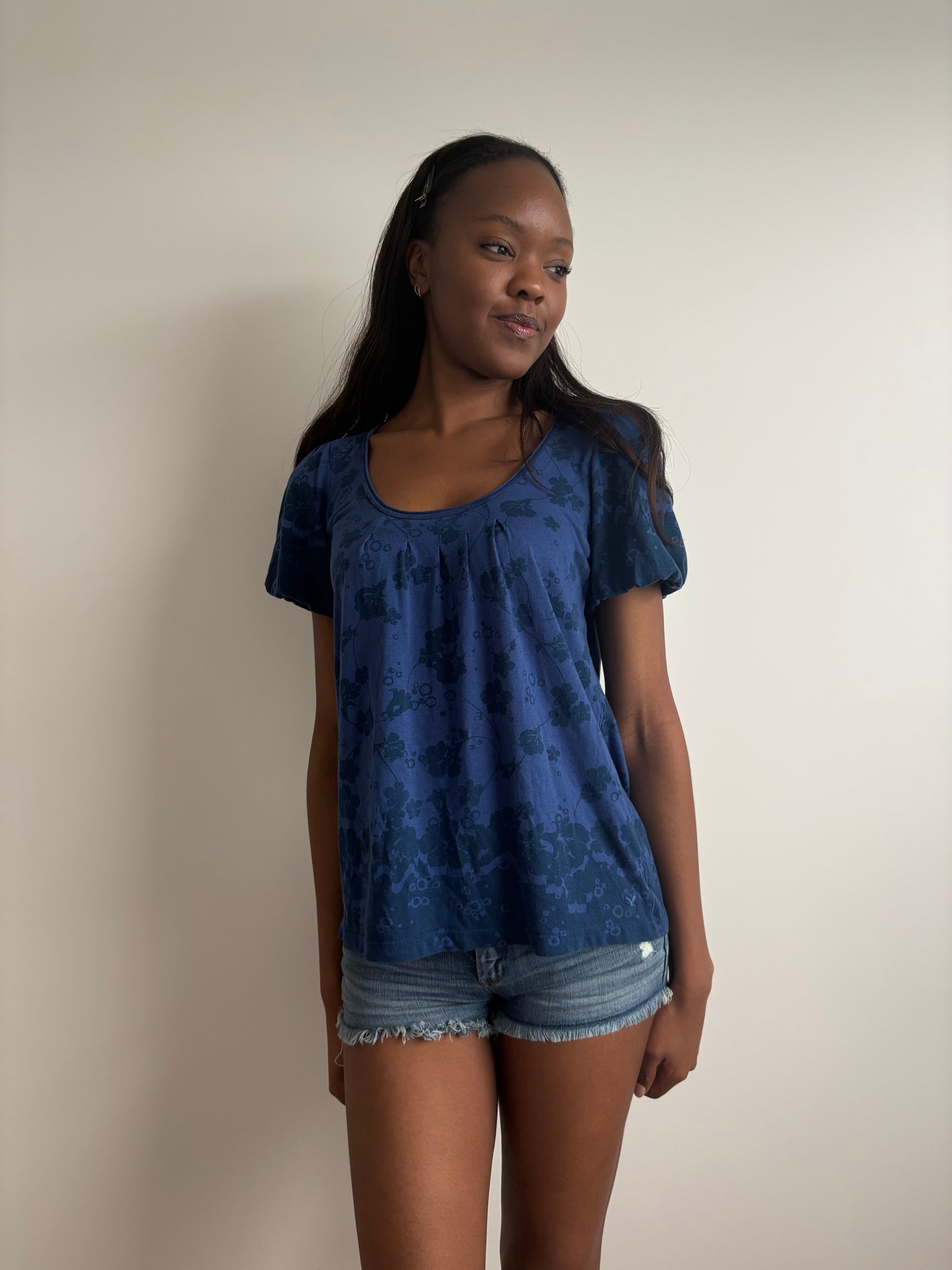 dark blue floral american eagle top