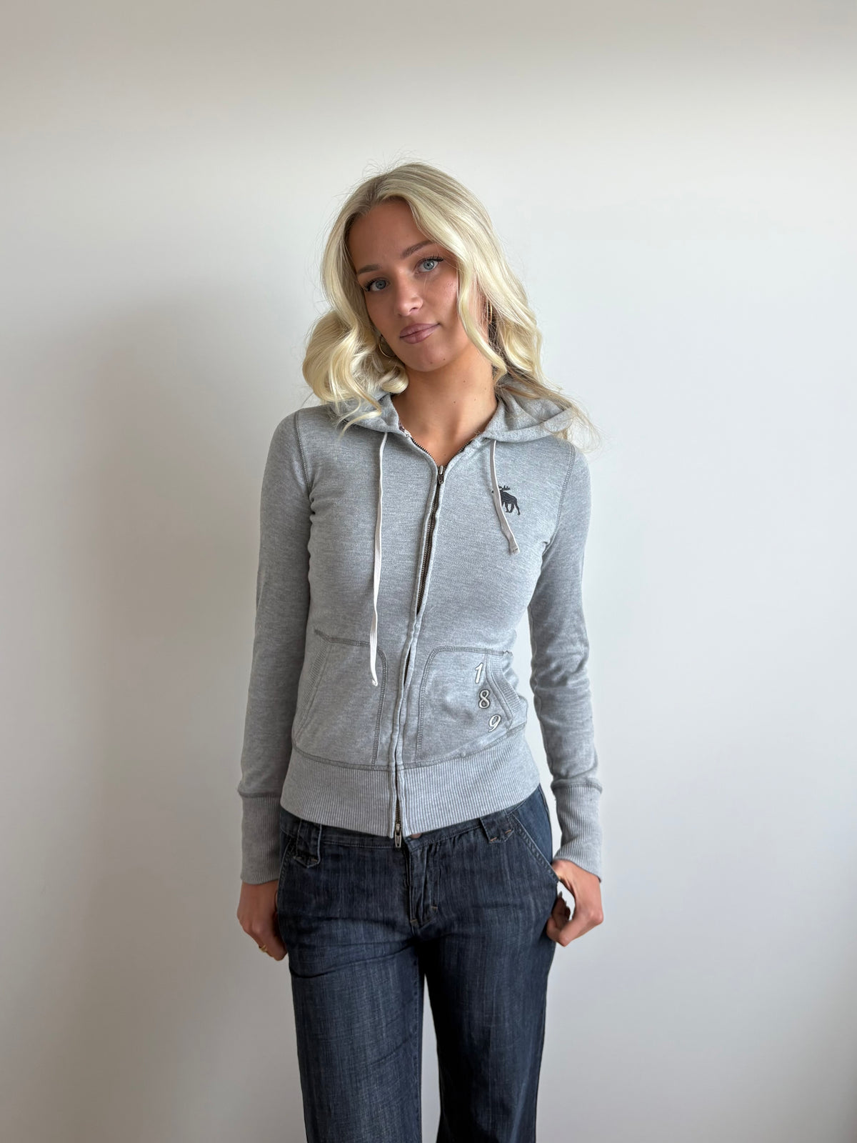 grey abercrombie & fitch hooded zip-up jacket