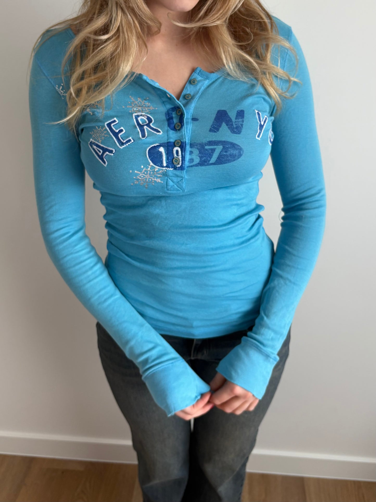 aero-nyc snowflake blue long-sleeve henley