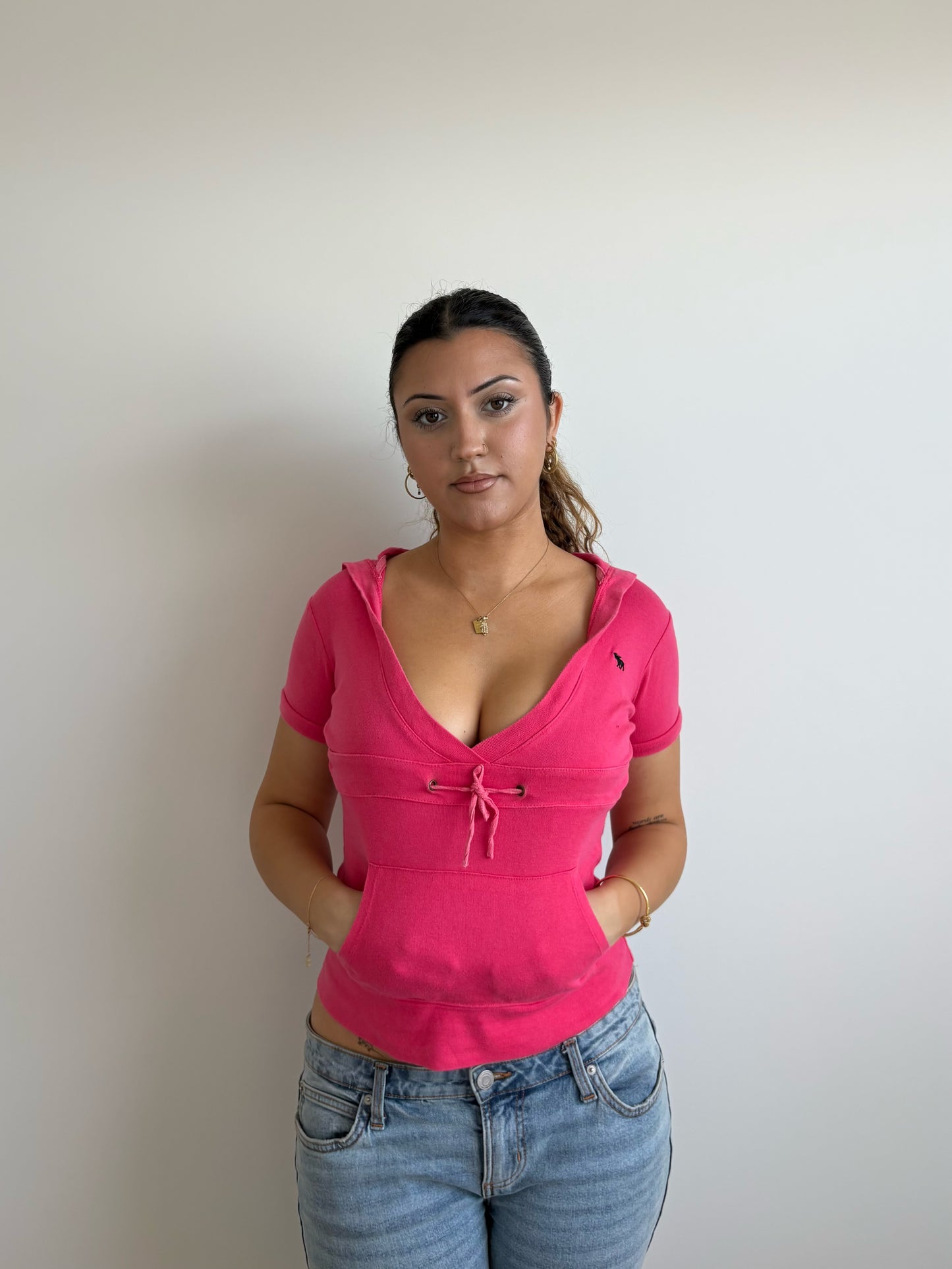 hooded abercrombie & fitch pink top