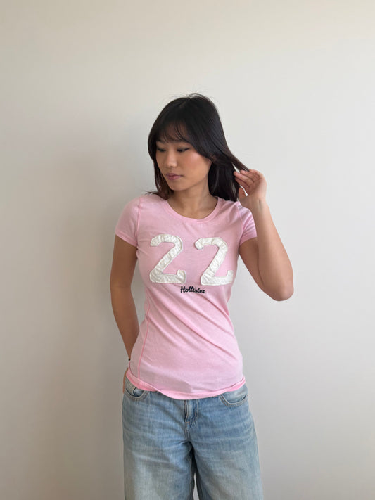 baby pink '22' hollister tee