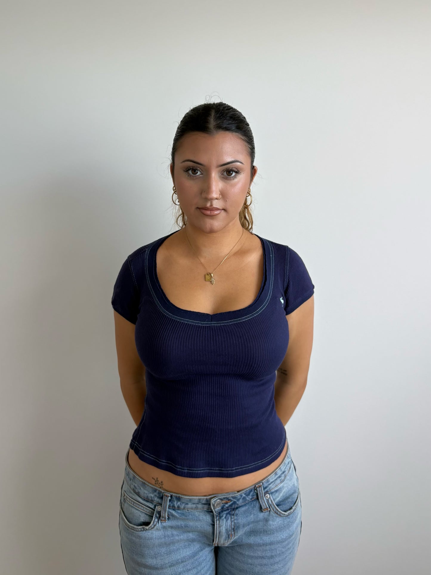 ribbed navy abercrombie tee