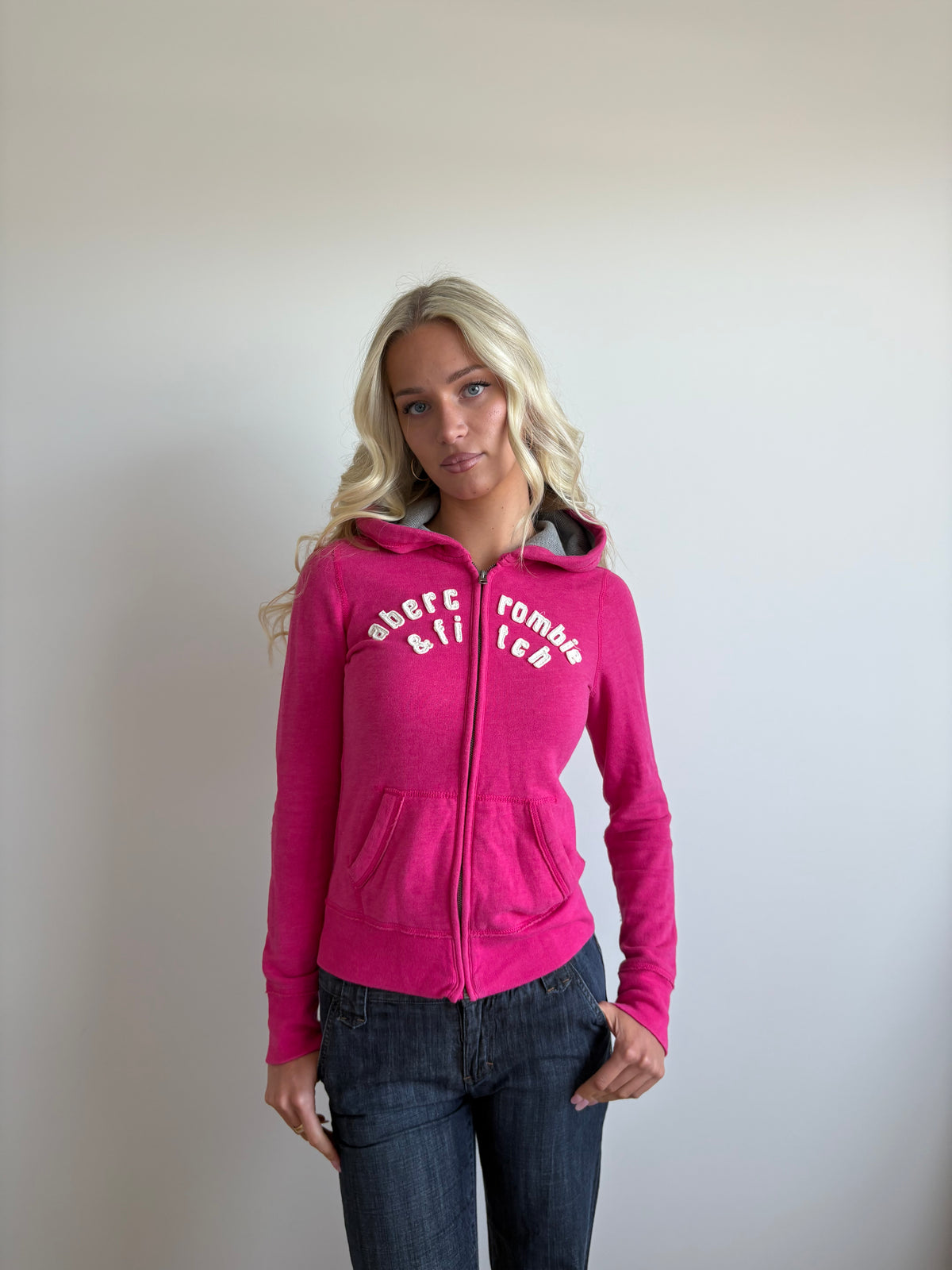 hot pink abercrombie & fitch zip up hooded jacket