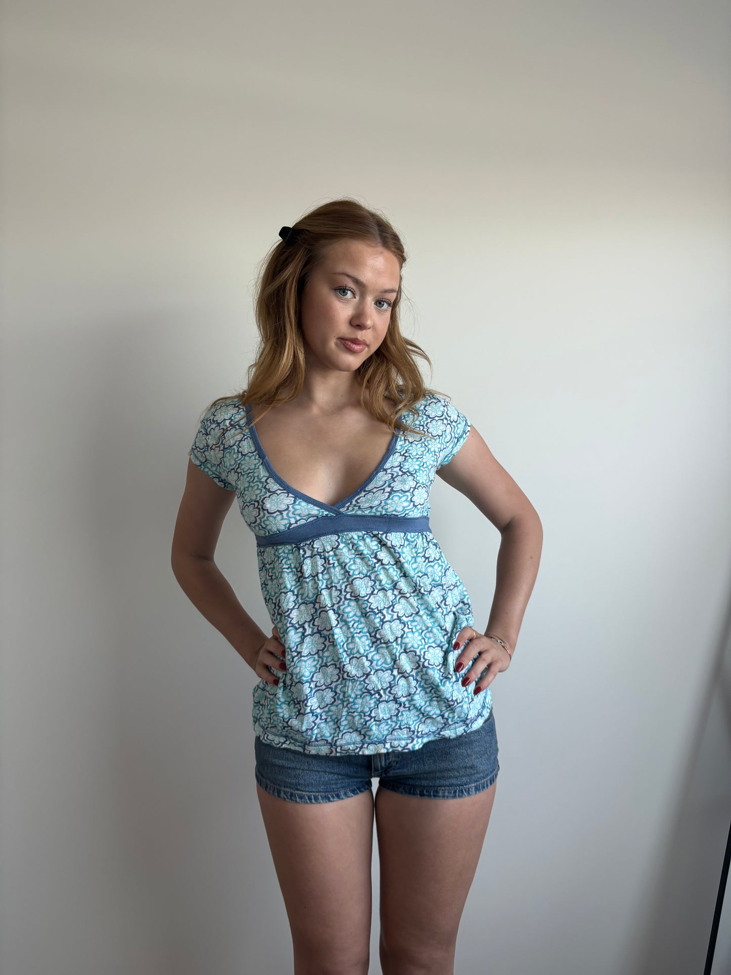floral blue v-neck aeropostale top