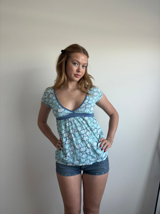 floral blue v-neck aeropostale top