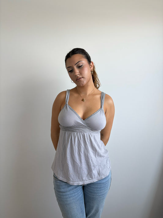 grey v-neck abercrombie & fitch tank