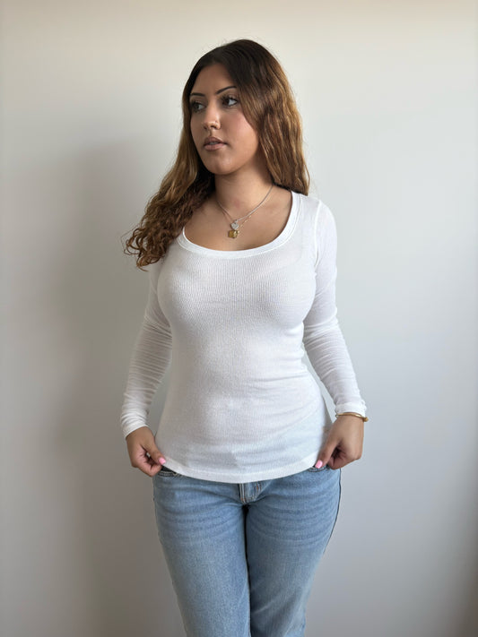 ribbed white abercrombie & fitch long-sleeve