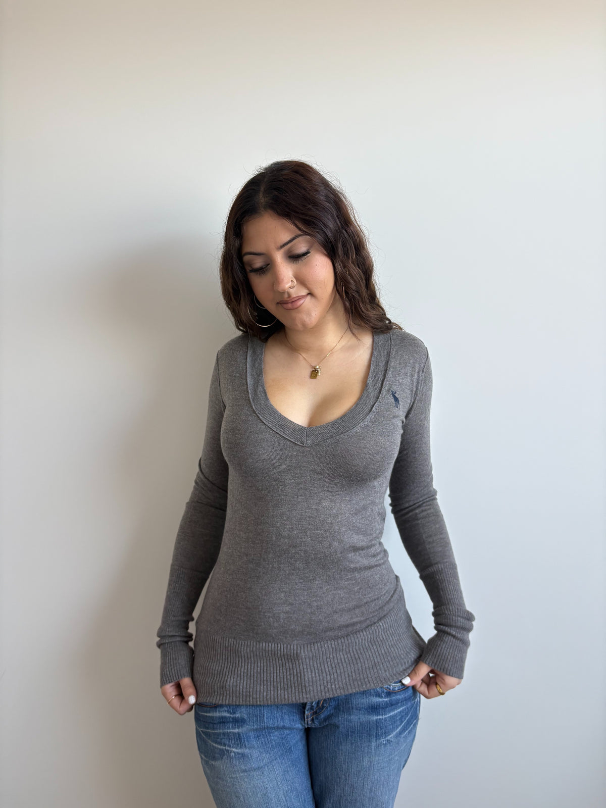 dark grey abercrombie & fitch long-sleeve