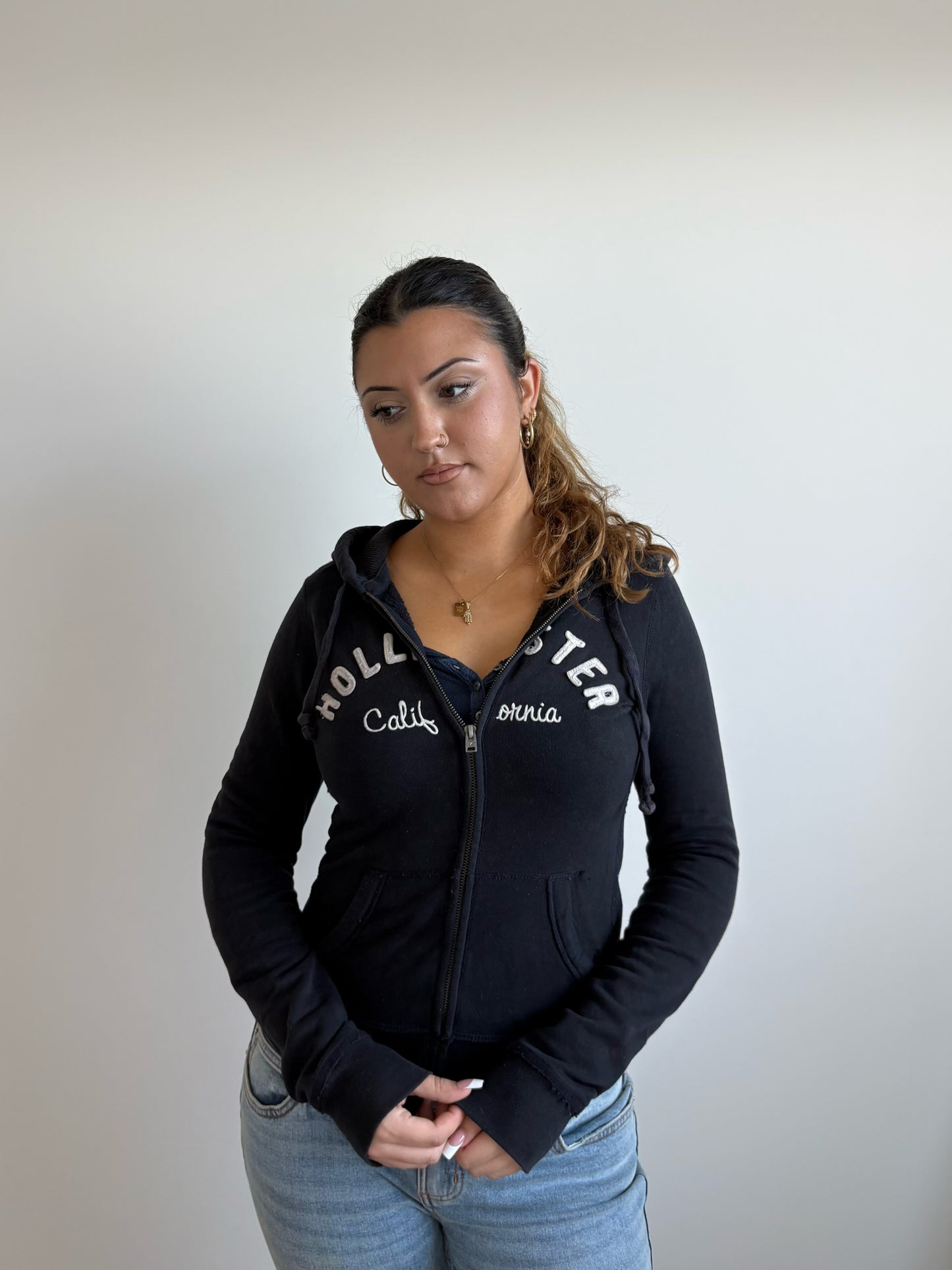 black hollister hooded zip-up jacket