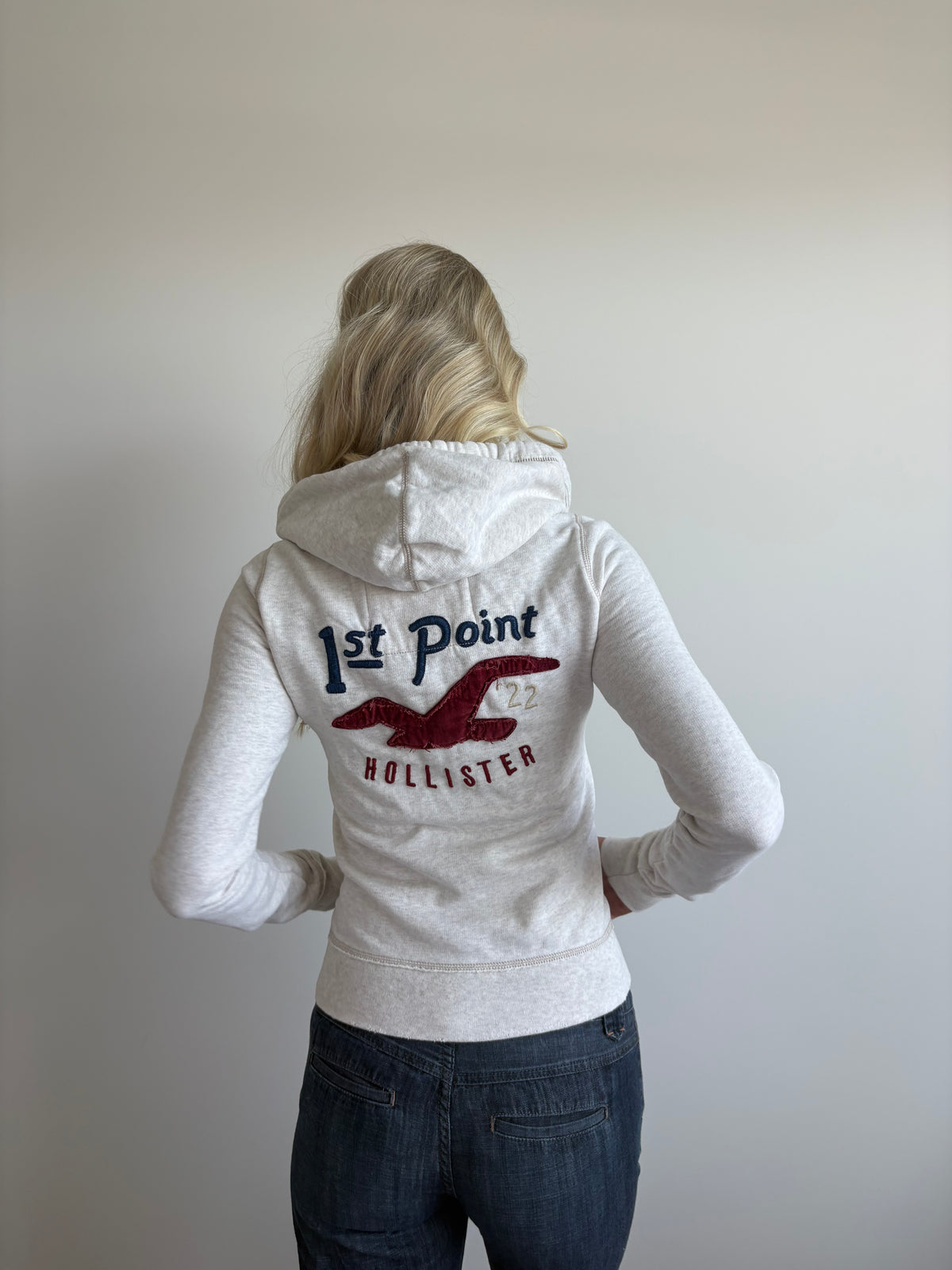 cream hollister zip-up hooded jacket