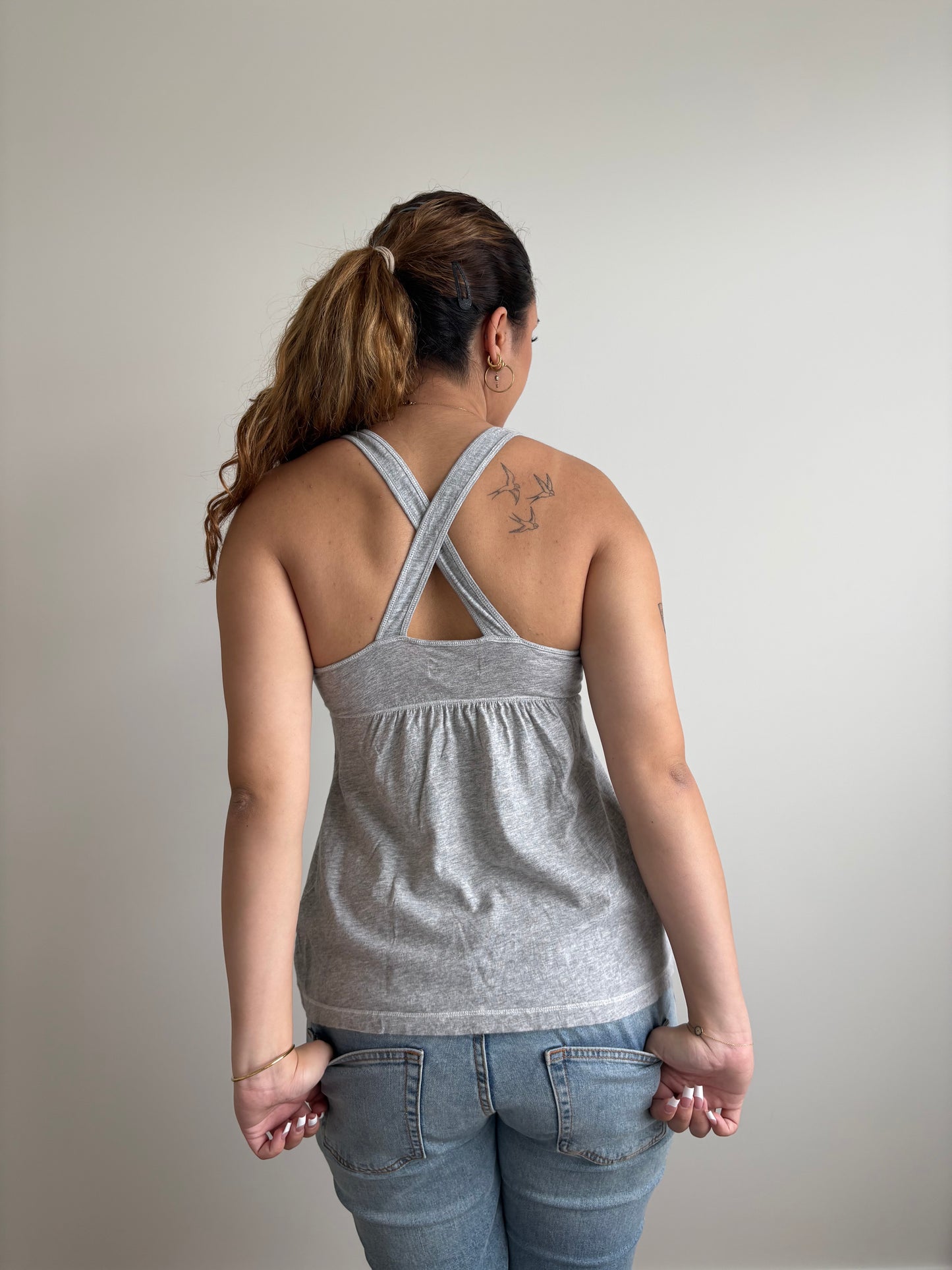 bow grey hollister top