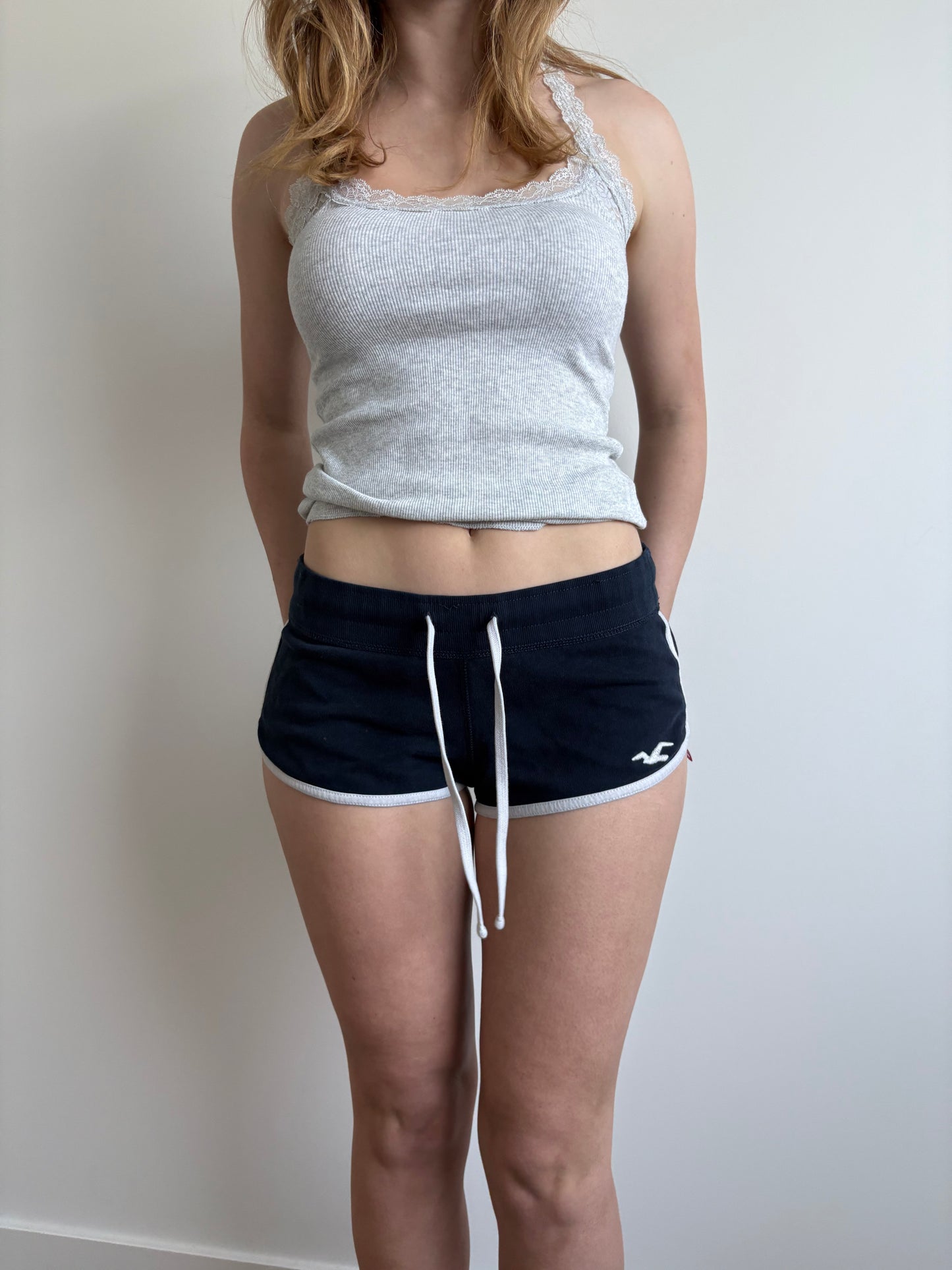 navy hollister mini shorts